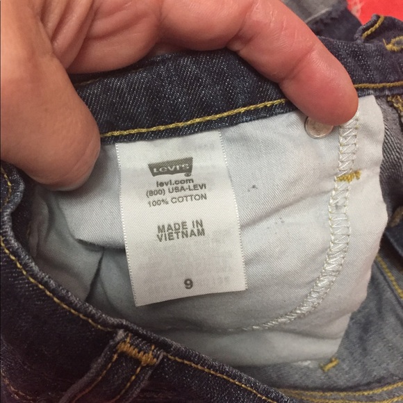 Levi shorts - Picture 4 of 4